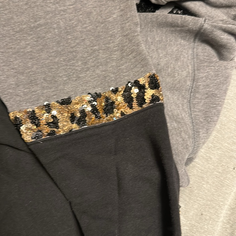 Bling leopard hoodie rare - Picture 3 of 4